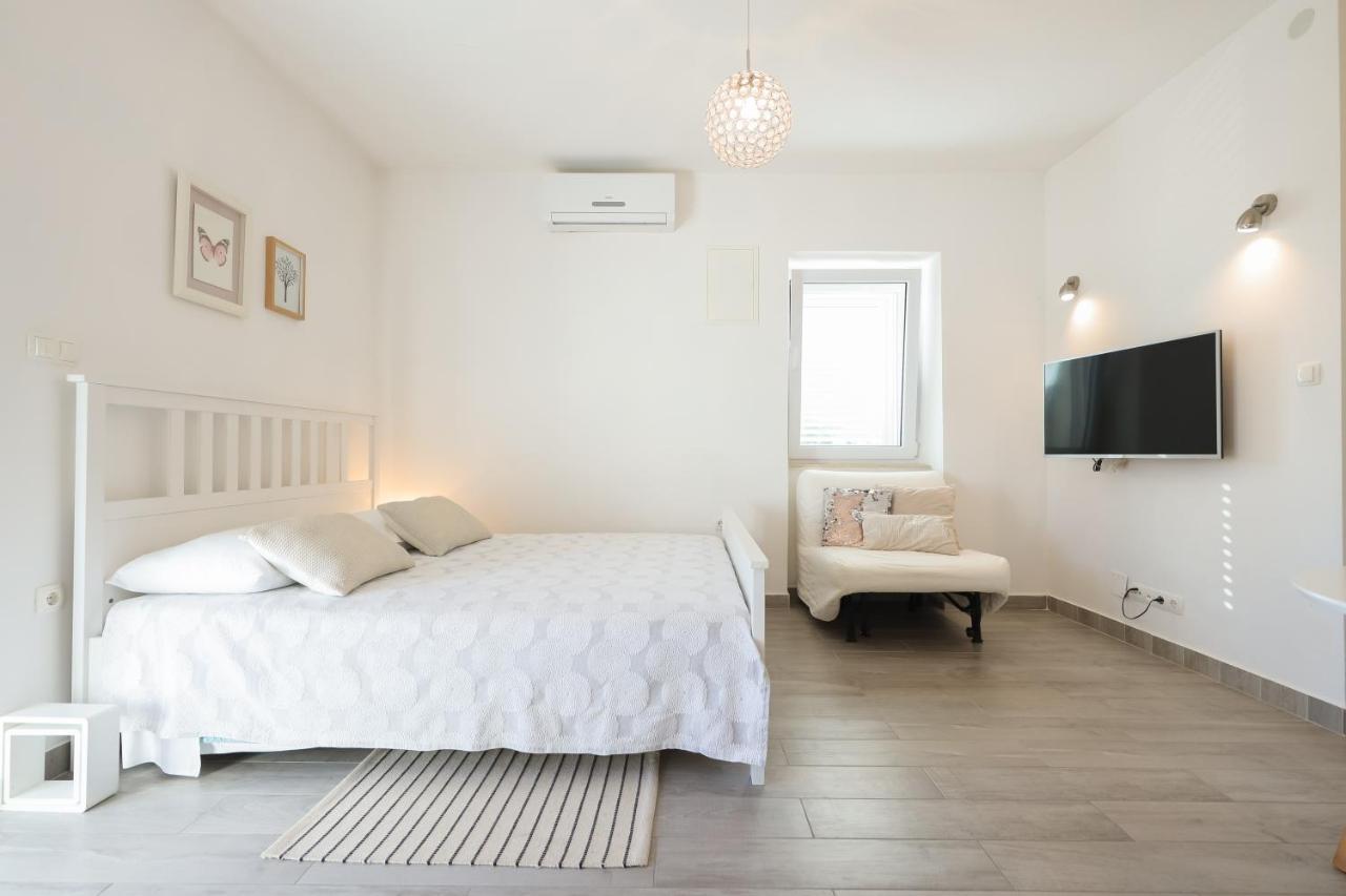 Pavle'S Apartment Zadar Exterior photo